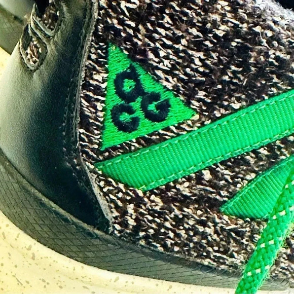 Nike Okwahn II NRG QS Leather And Wool Sneakers - Picture 8 of 9